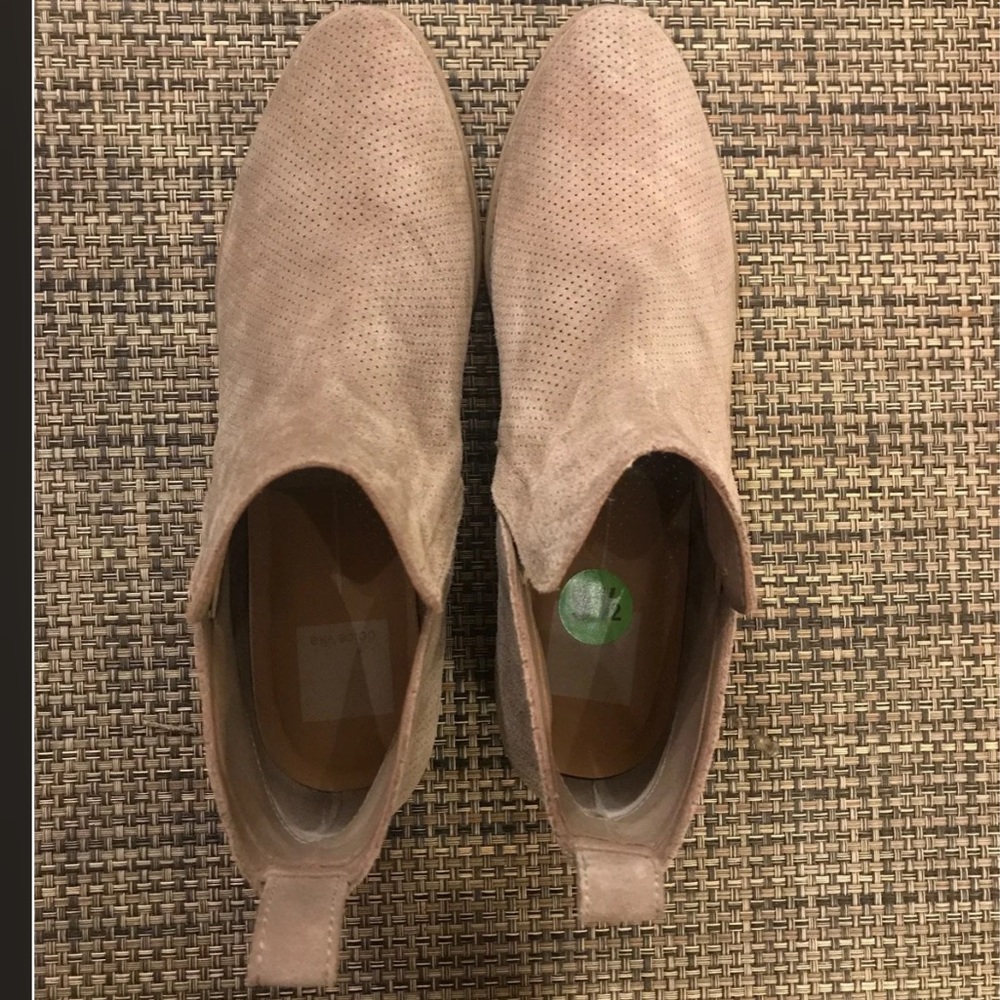 Dolce Vita tan ankle boots